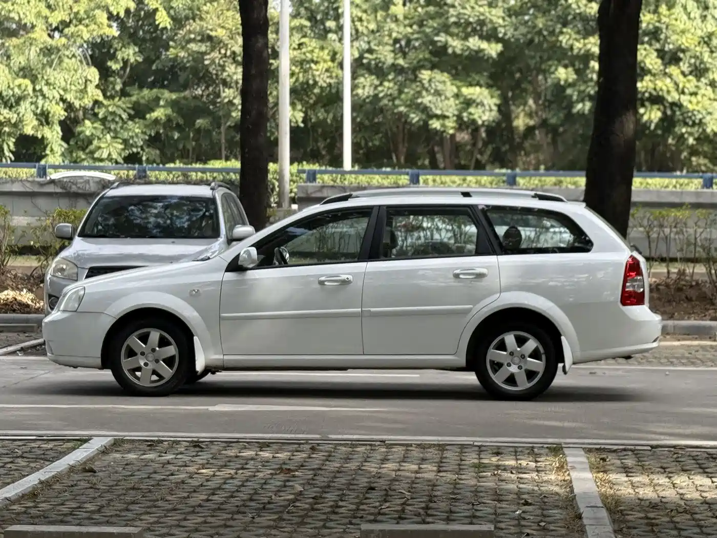 Buick Excelle 2005 Model Wagon 1.8 Auto Comfort фото 9