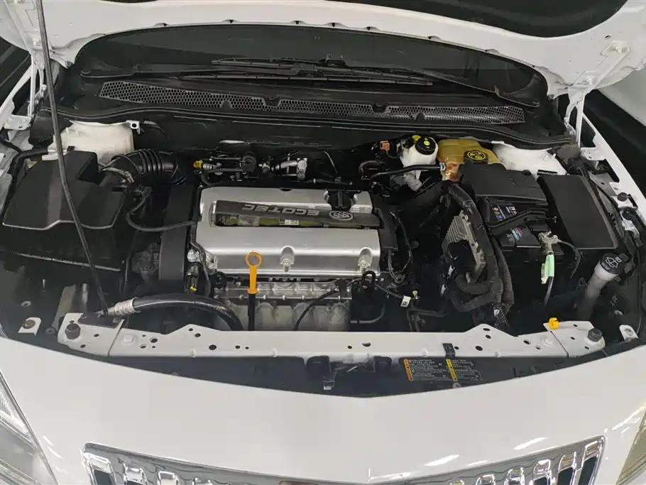 Buick Excelle 2014 XT 1.6L Automatic Fashion фото 10