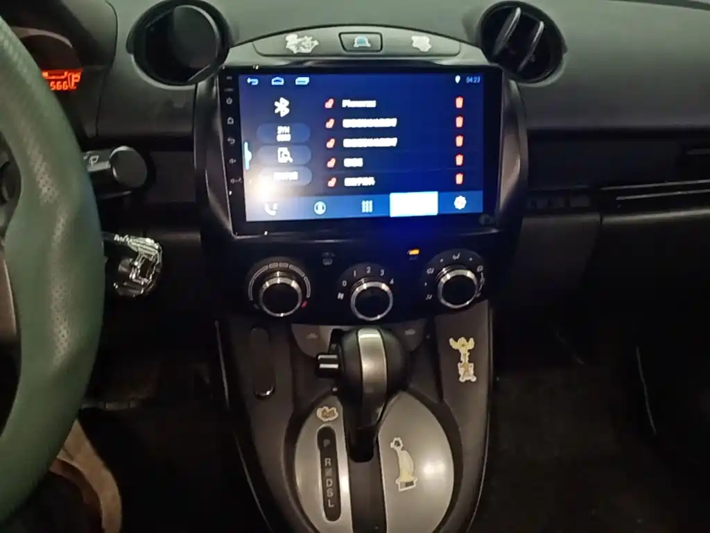 Mazda 2 2015 2012 Hatchback Dynamic 1.5L Automatic Value Edition