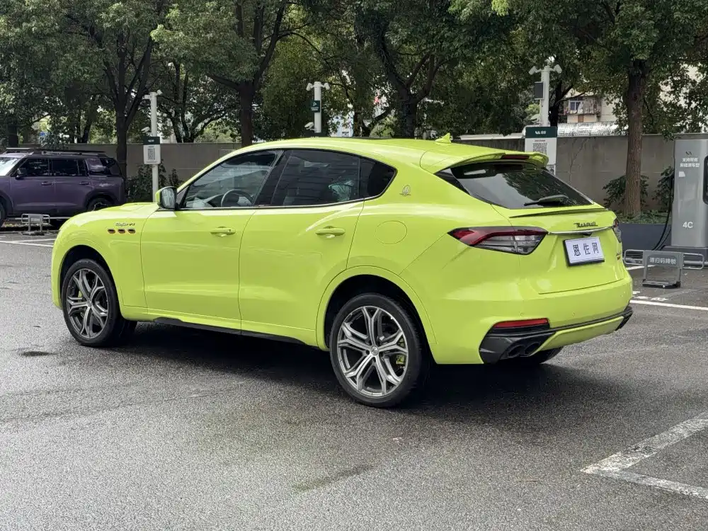 Фото 13 - Maserati Levante