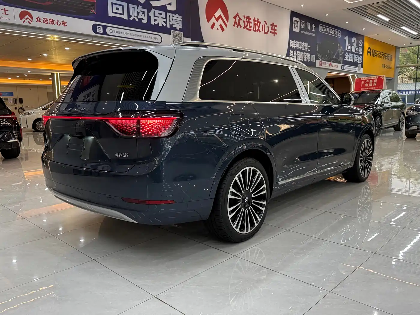 AITO Wenjie AITO M9 2024 Range Extender Ultra 52kWh 6-seater фото 11