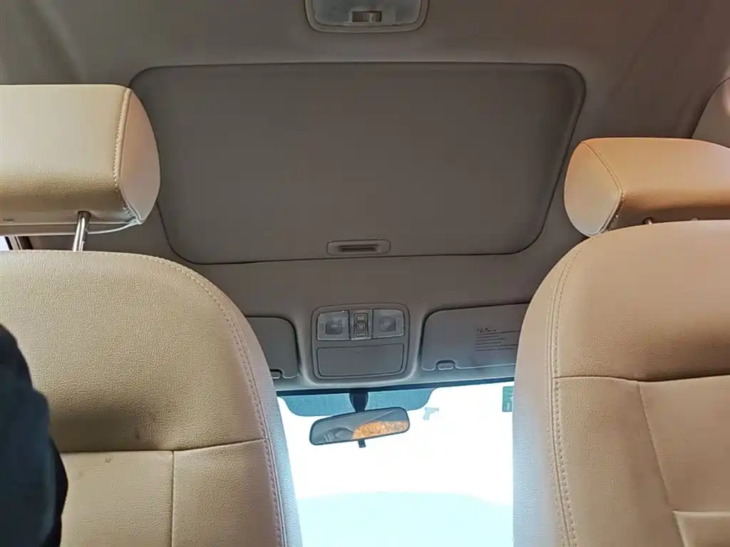Hyundai Elantra 2011 1.6L Automatic Luxury фото 18
