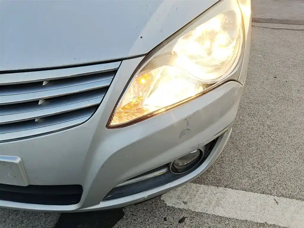 Hyundai Elantra 2011 1.6L Automatic Luxury фото 24