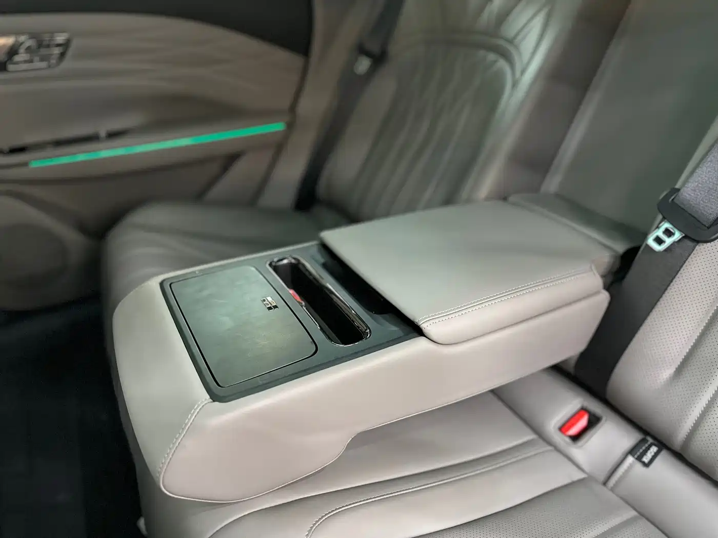Geely Galaxy Galaxy Xingyao 8 2025 130km EM-P Starship Edition фото 19