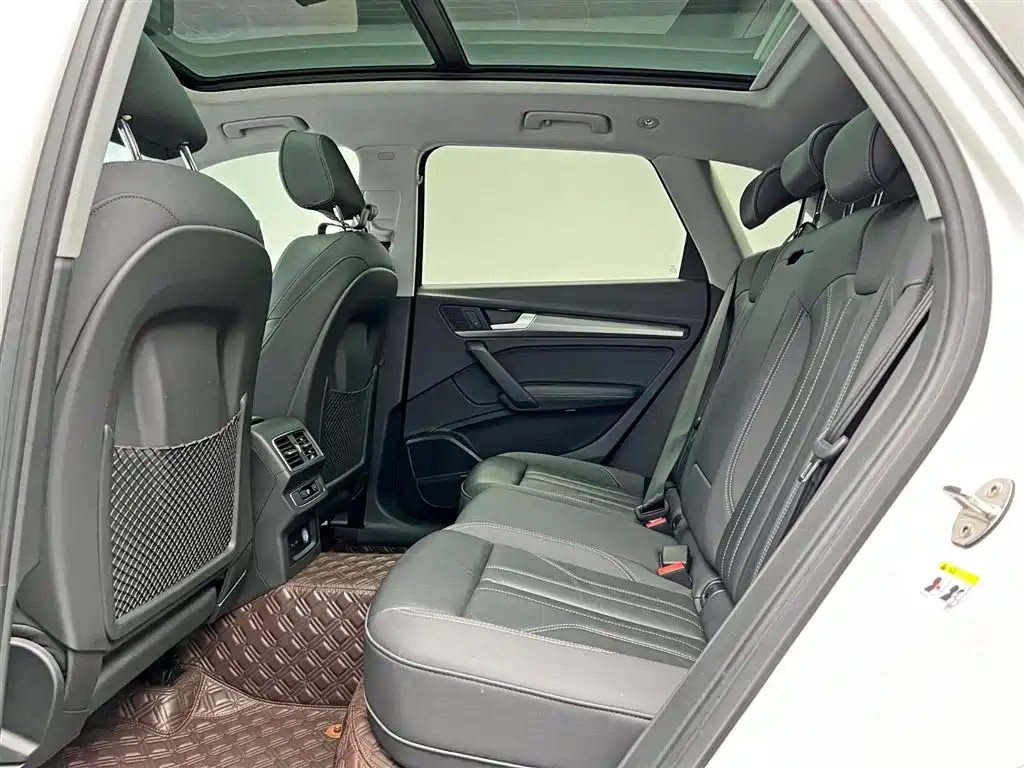 Audi Q5L 2022 45T Luxury Dynamic фото 16