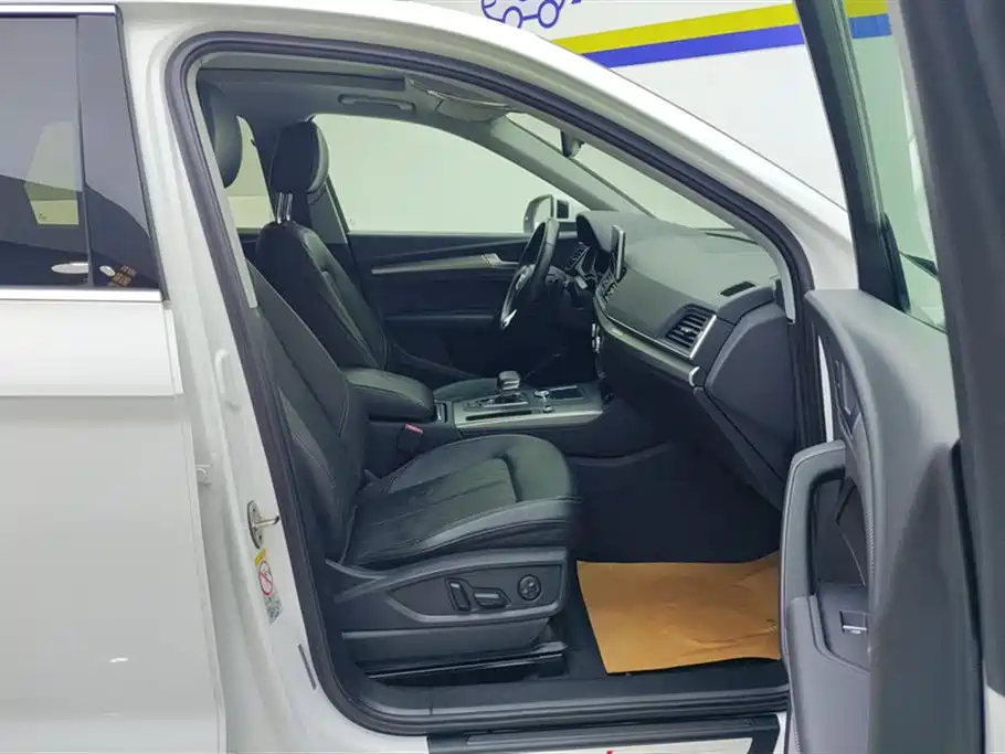 Audi Q5L 2020 45 TFSI Exclusive Fashion фото 8