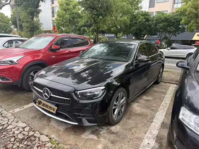 MERCEDES-BENZ E-CLASS 2023