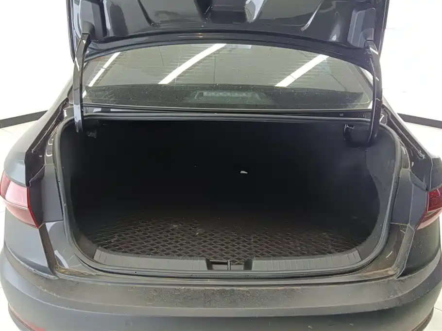 Volkswagen Sagitar 2022 280TSI DSG Soaring Edition фото 4