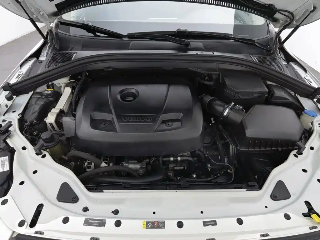 Photo 6 - Volvo XC60