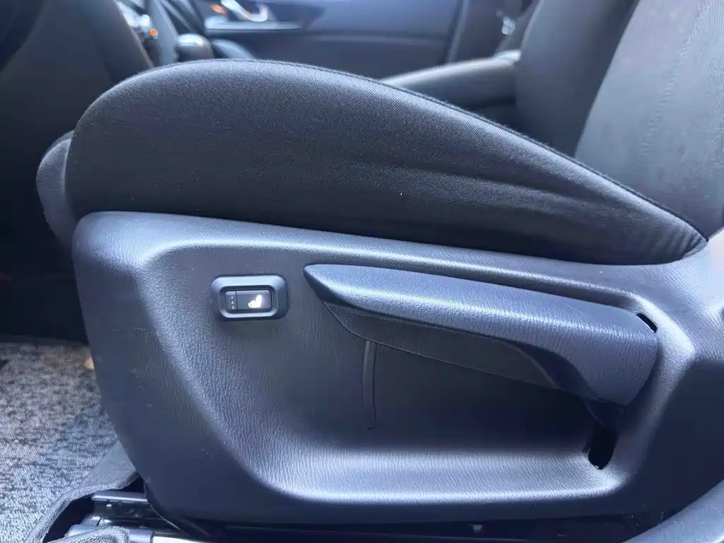Фото 18 - Mazda CX-4