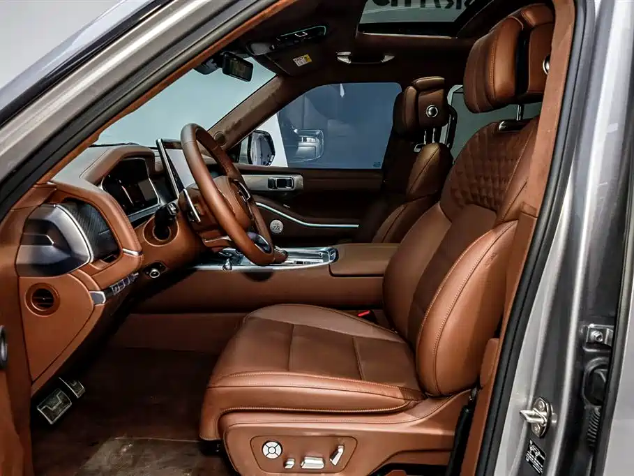 TANK TANK 700 NEW ENERGY