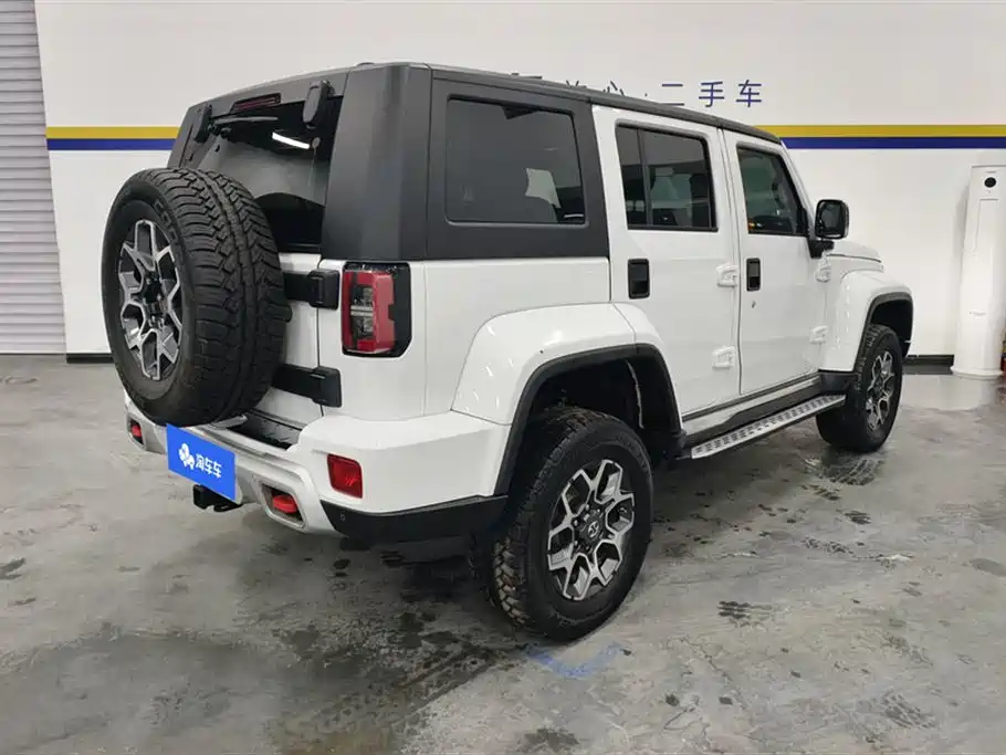 BAIC ORV Beijing Offroad BJ40 2019 PLUS 2.3T Automatic 4WD Luxury Edition China VI фото 3