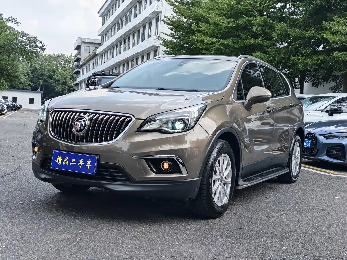 Фото 1 - Buick Envision Plus