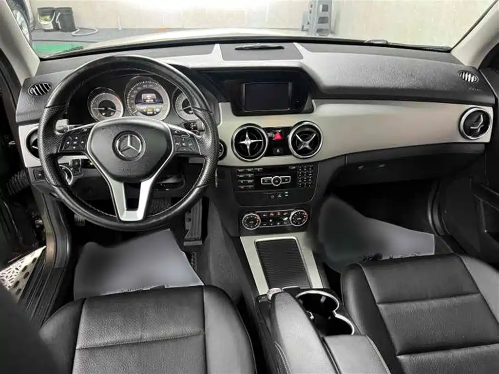 Mercedes-Benz GLK-Class 2014 GLK 260 4MATIC Dynamic фото 4