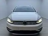 Photo 5 - Volkswagen Touran