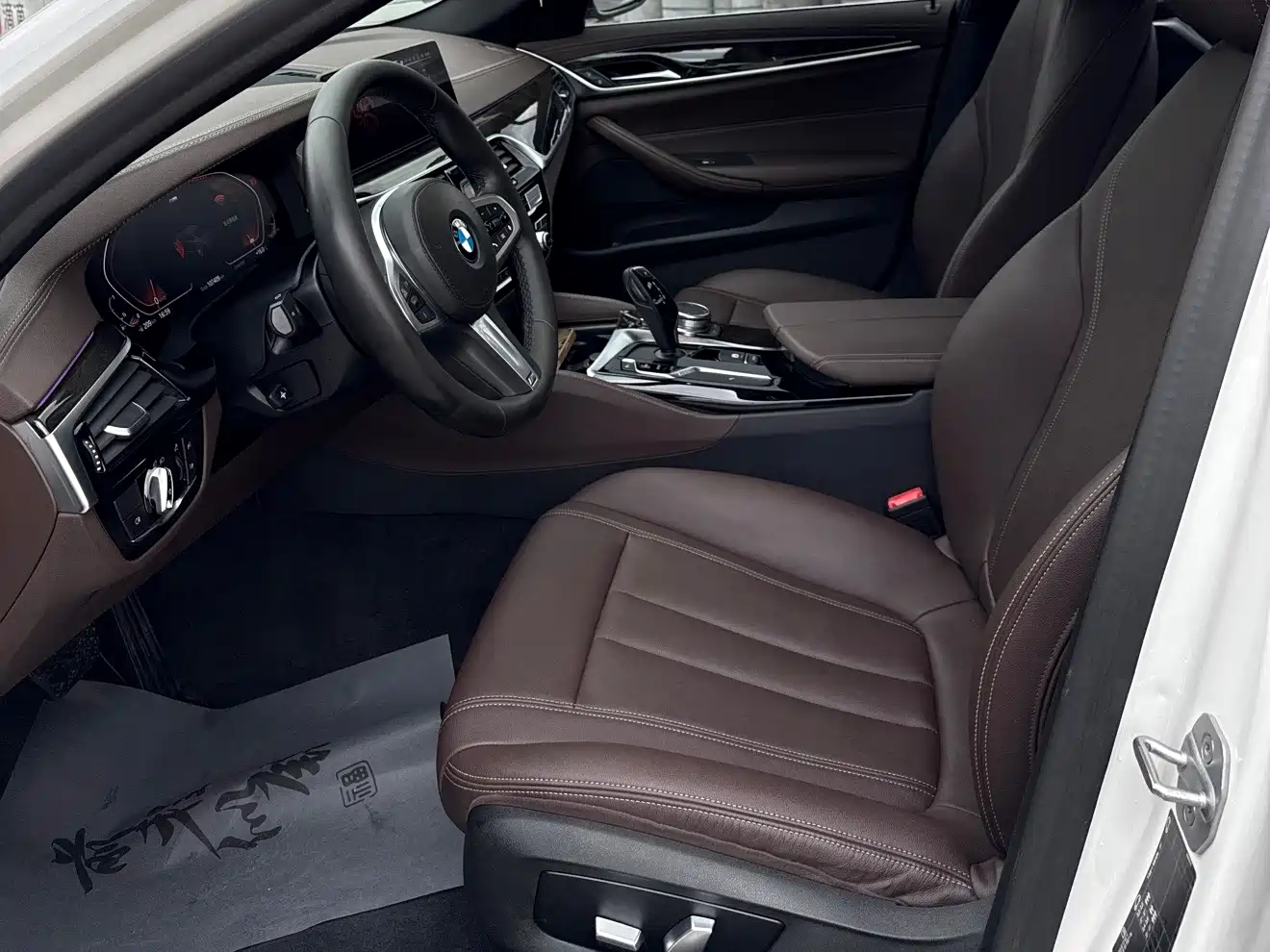 BMW 5 Series 2020 525Li M Sport Package фото 9