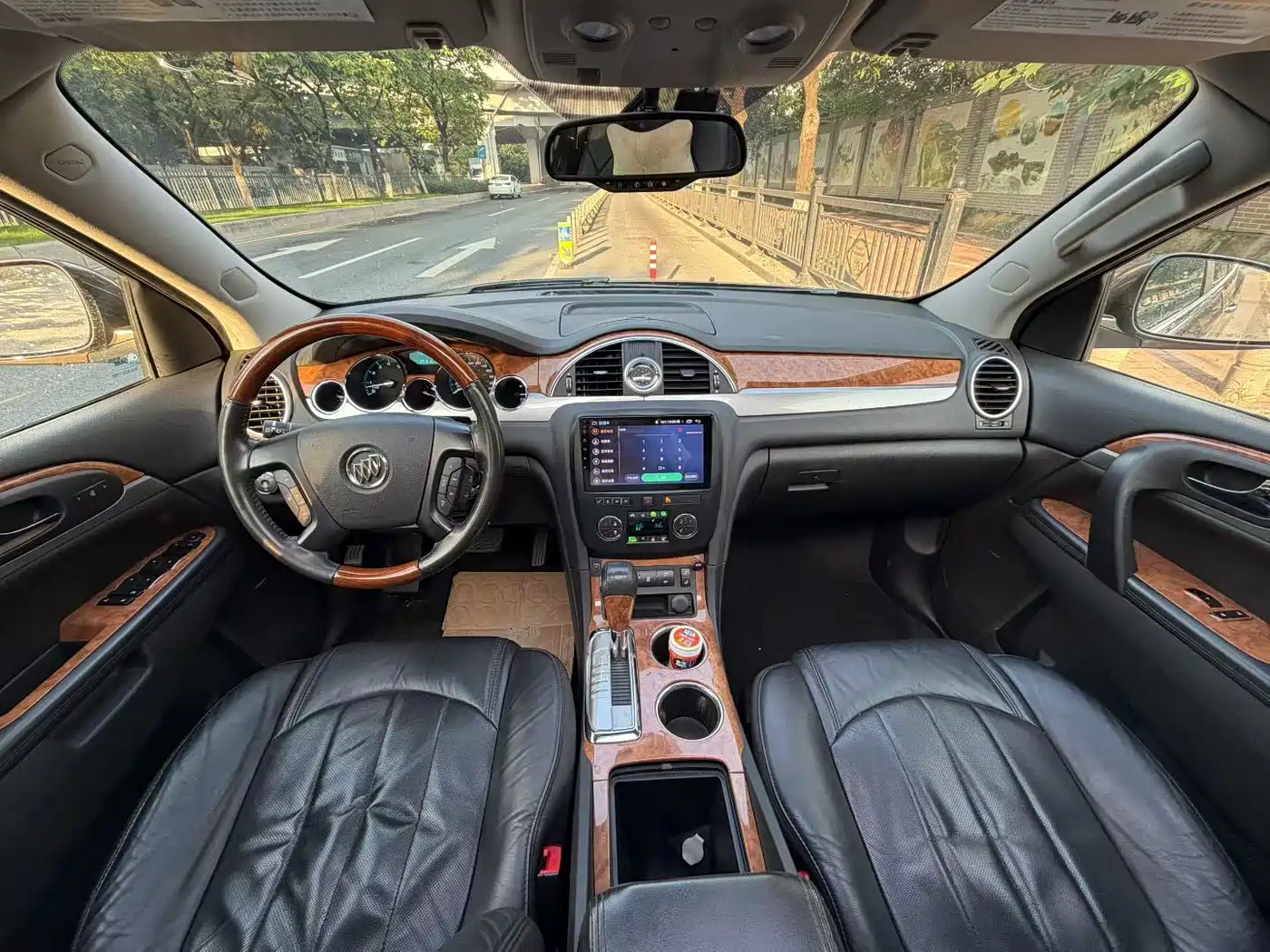 Buick Enclave 2010 3.6L Flagship Edition фото 9