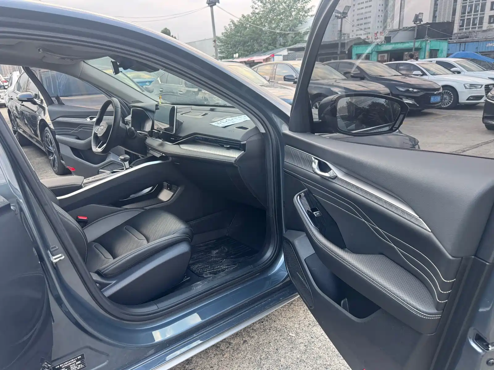 Фото 7 - Geely Preface