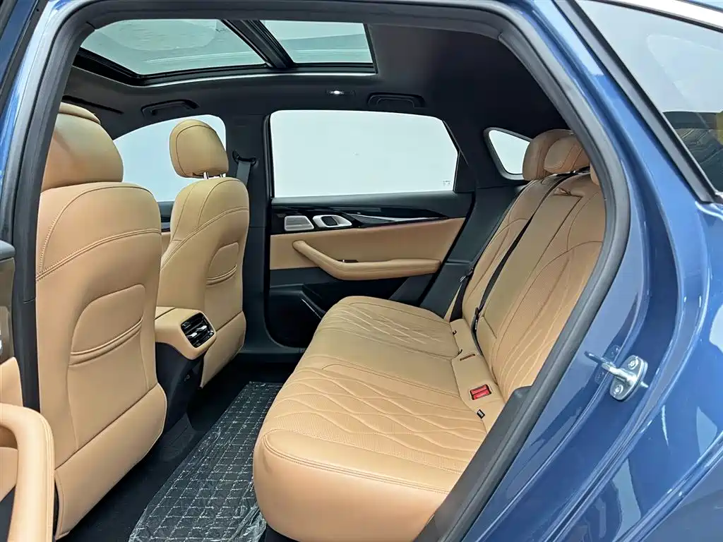 Geely Galaxy Galaxy A7 2025 EM-i фото 16