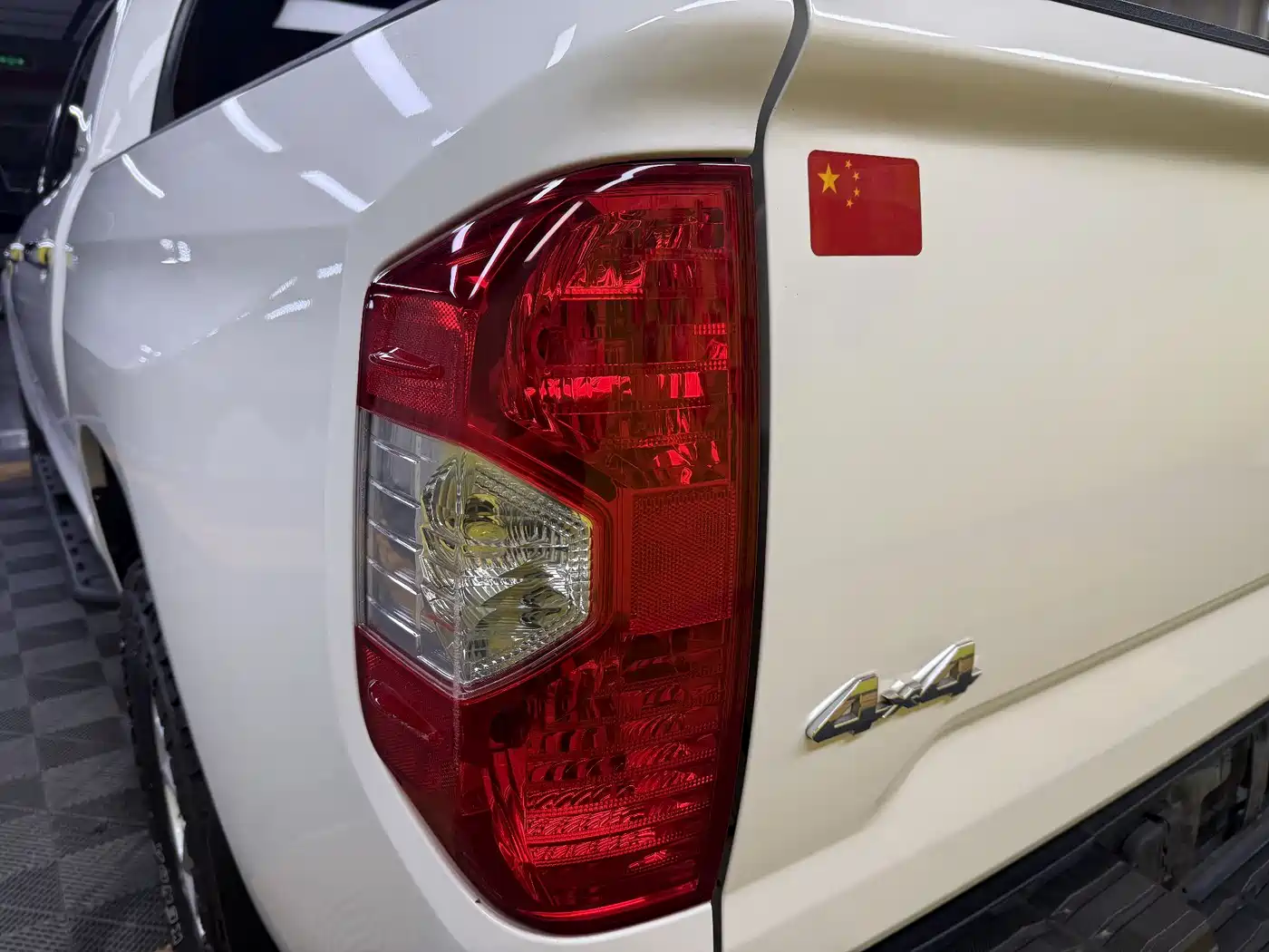 Toyota Tundra 2014 5.7L TRD Pro фото 10