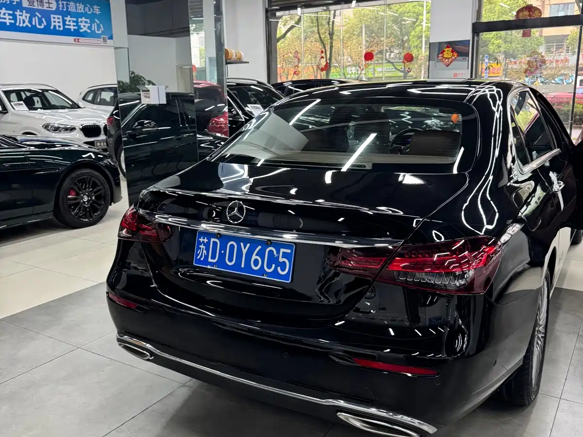 Mercedes-Benz E-Class 2023 E 300 L Fashion фото 16