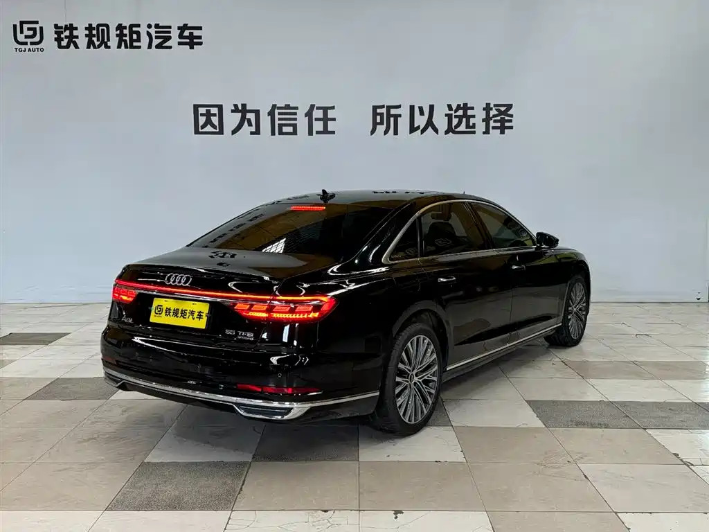 Audi A8 2021 A8L 55 TFSI quattro Luxury фото 4