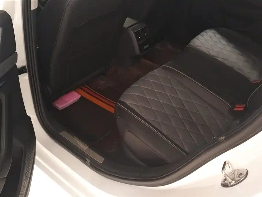 Volkswagen Sagitar 2023 300TSI DSG Leap Edition фото 11