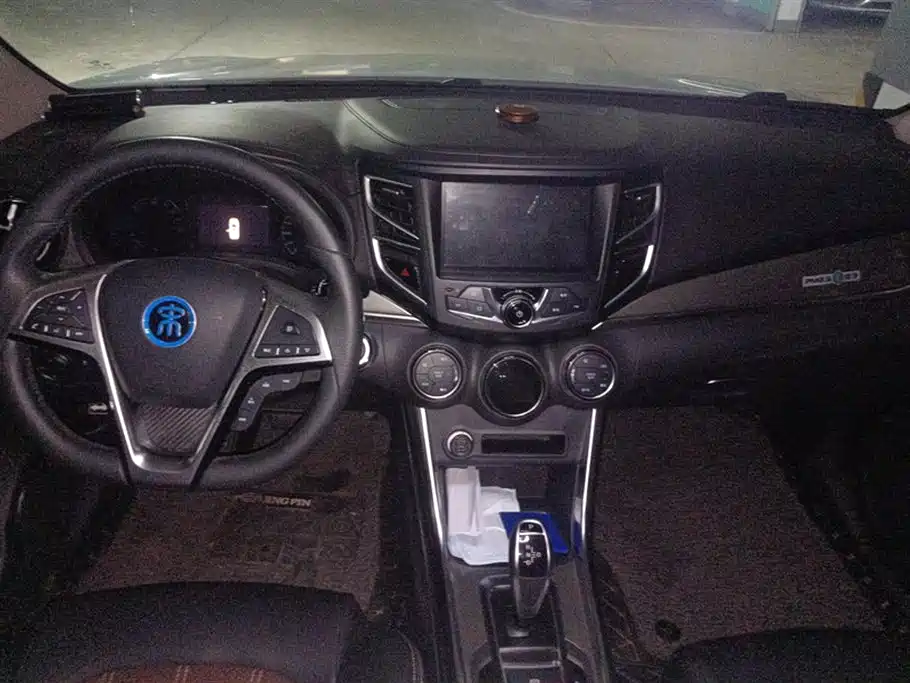 BYD Song New Energy 2017 Song DM 1.5TID Full-time 4WD Luxury фото 12