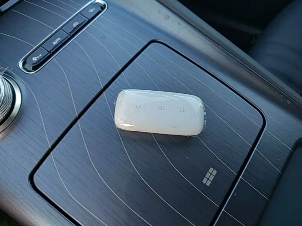 Фото 9 - Geely Galaxy Galaxy E5