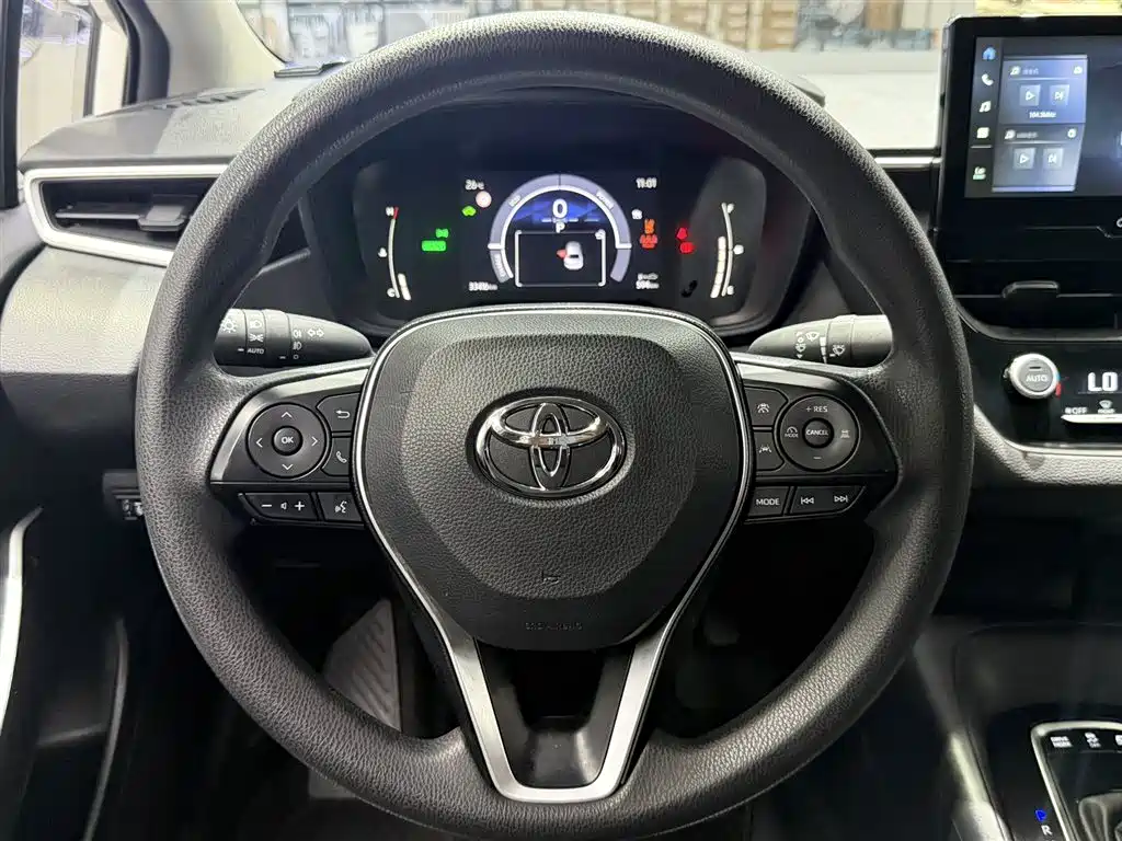 Toyota Corolla 2024 Model 1.8L Smart Hybrid Pioneer Edition фото 9
