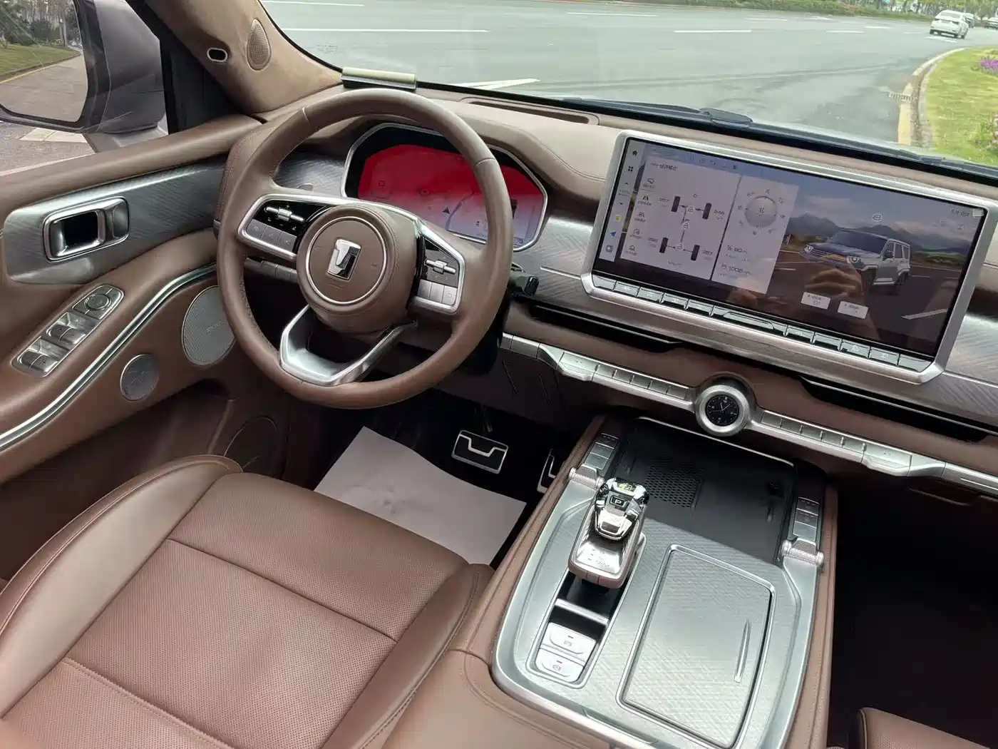 TANK TANK 700 NEW ENERGY