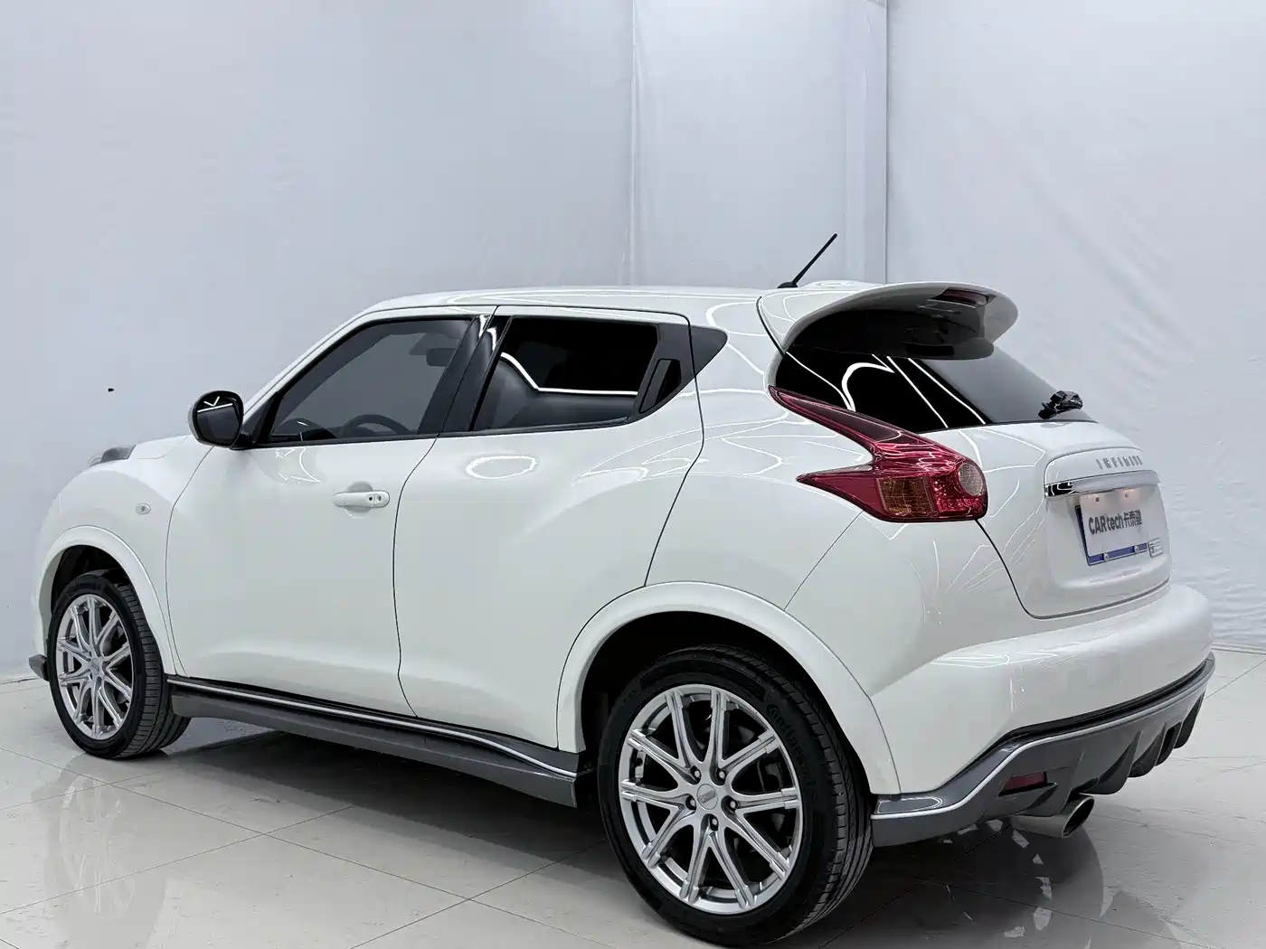 Infiniti ESQ 2018 2014 1.6L Free Edition
