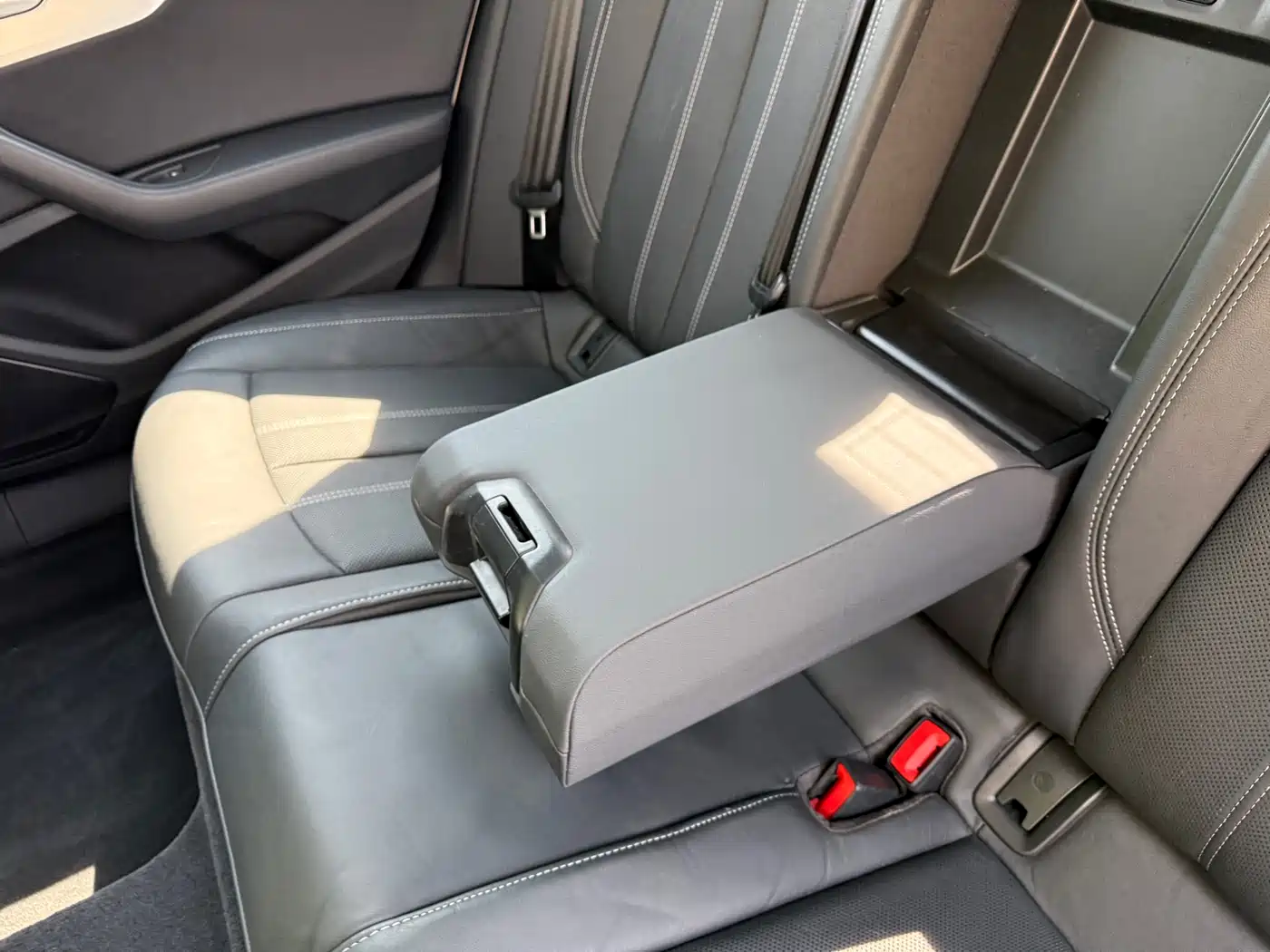 Audi A4L 2020 40 TFSI Fashion Dynamic Edition фото 36
