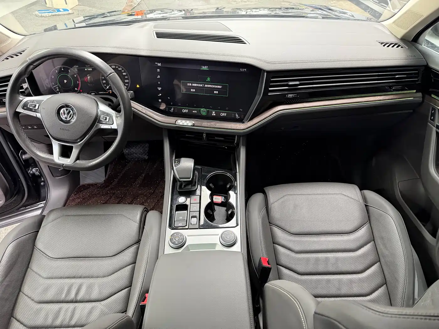 Volkswagen Touareg 2020 3.0TSI Enjoyment Edition China VI фото 13