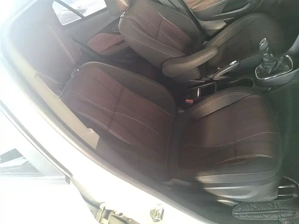 Buick Encore 2014 1.4T Manual 2WD Urban Progressive фото 25