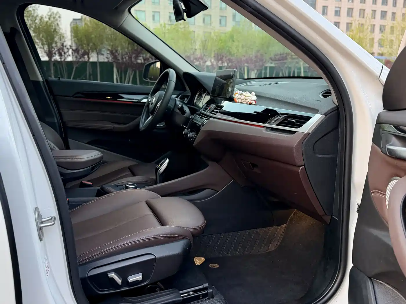 BMW X1 2022 sDrive25Li Leading фото 11