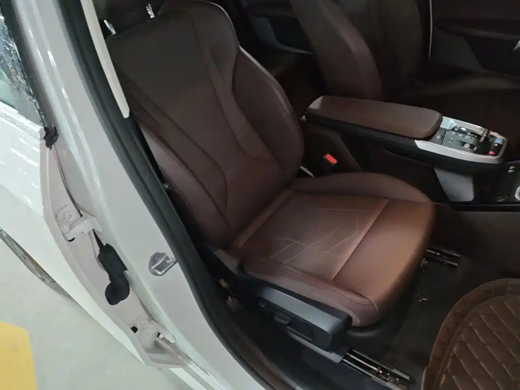 BMW iX1 2025 2025 eDrive25L M Sport Package
