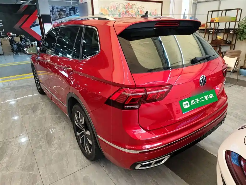 Volkswagen Tiguan L 2022 380TSI Automatic 4WD R-Line Flagship 7-Seater фото 5
