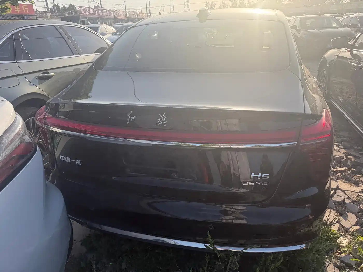 Hongqi H5 2023 1.5T DCT Smart Connect Joy Edition фото 9