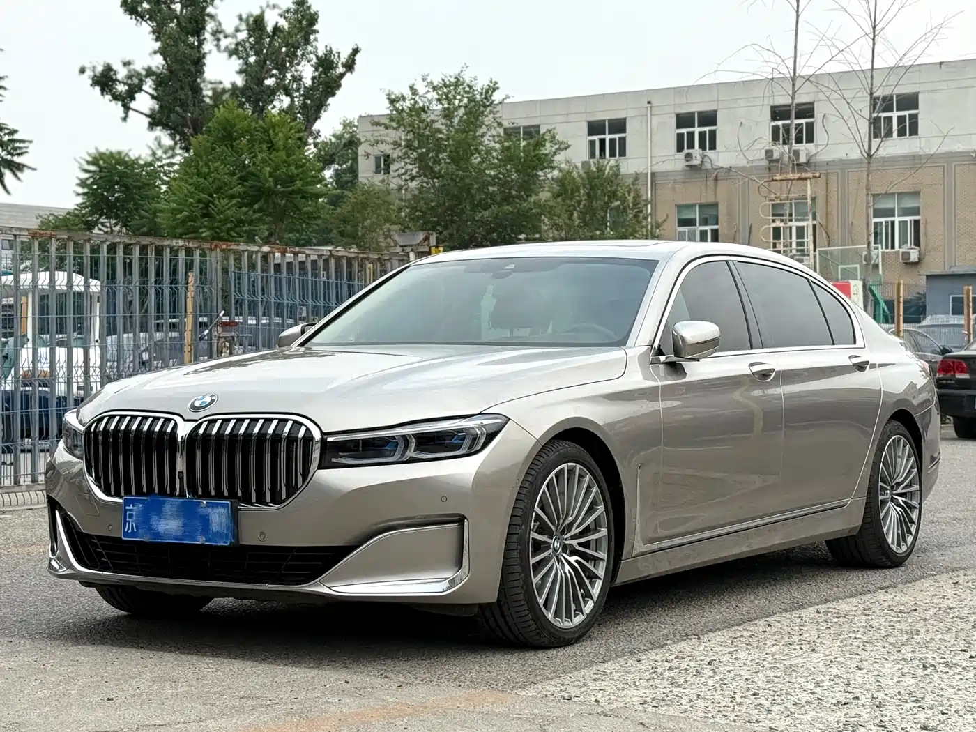 BMW 7 Series 2019 740Li Premium Luxury Package