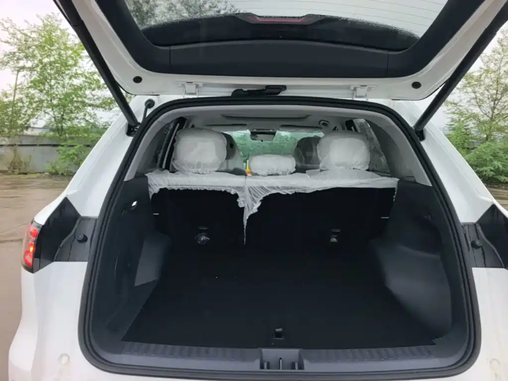Photo 19 - Geely Galaxy Galaxy E5