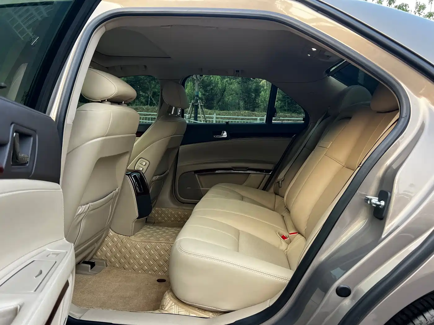 Cadillac SLS 2012 2.0T Comfort фото 14