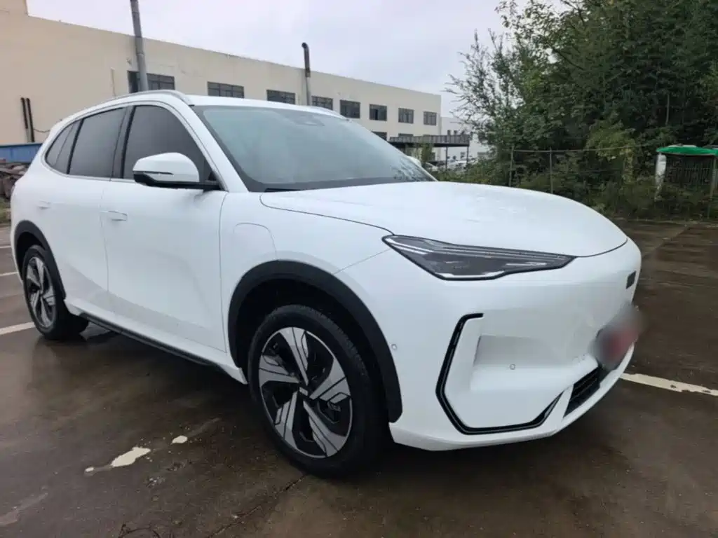 Фото 4 - Geely Galaxy Galaxy E5