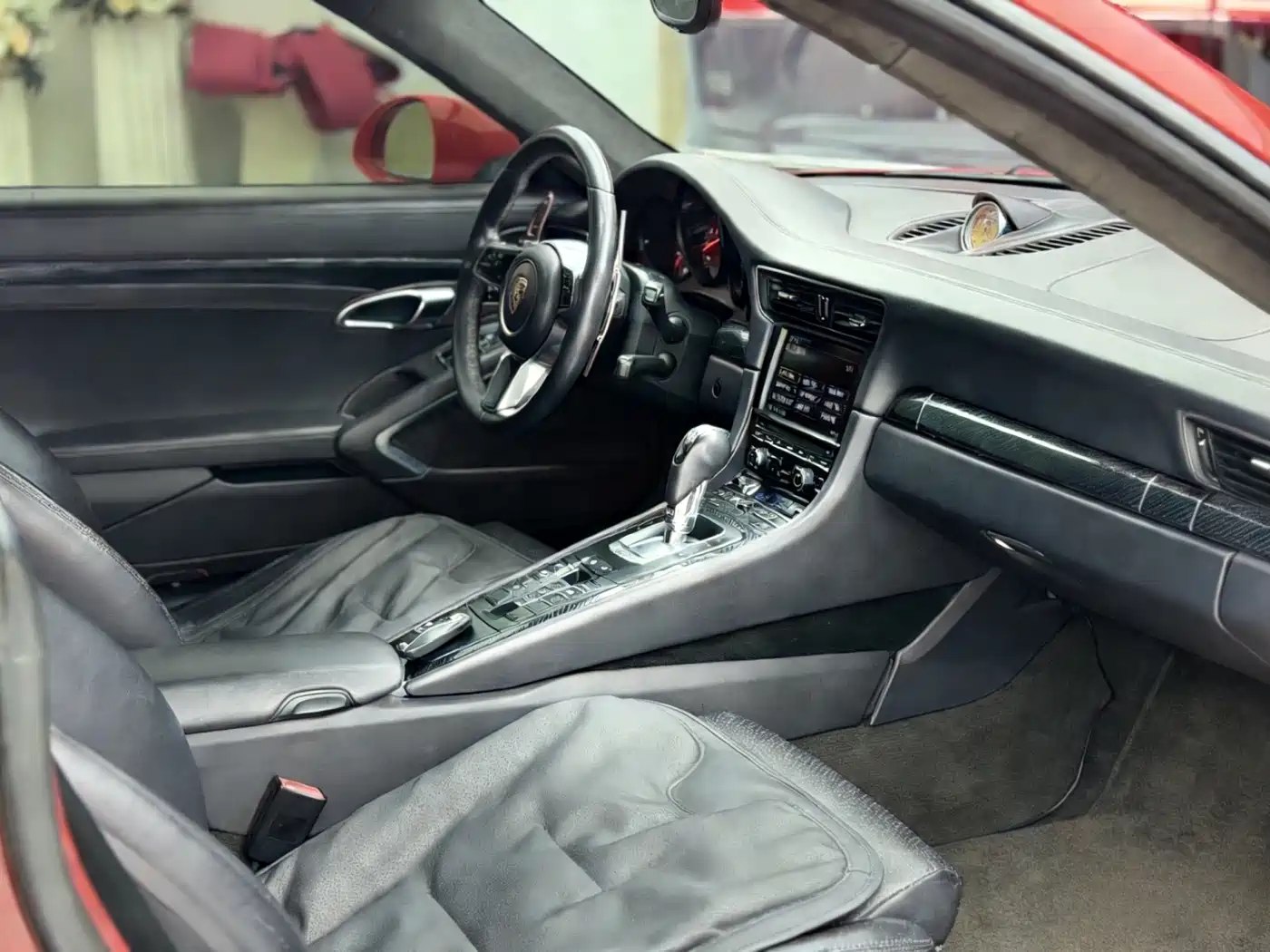 Porsche 911 2013 Carrera 4 3.4L фото 10