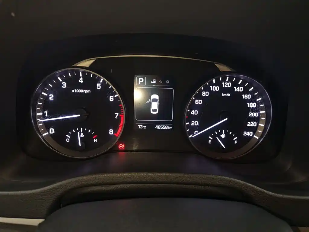 Hyundai Elantra 2016 Model 1.6L Automatic Smart Elite фото 12
