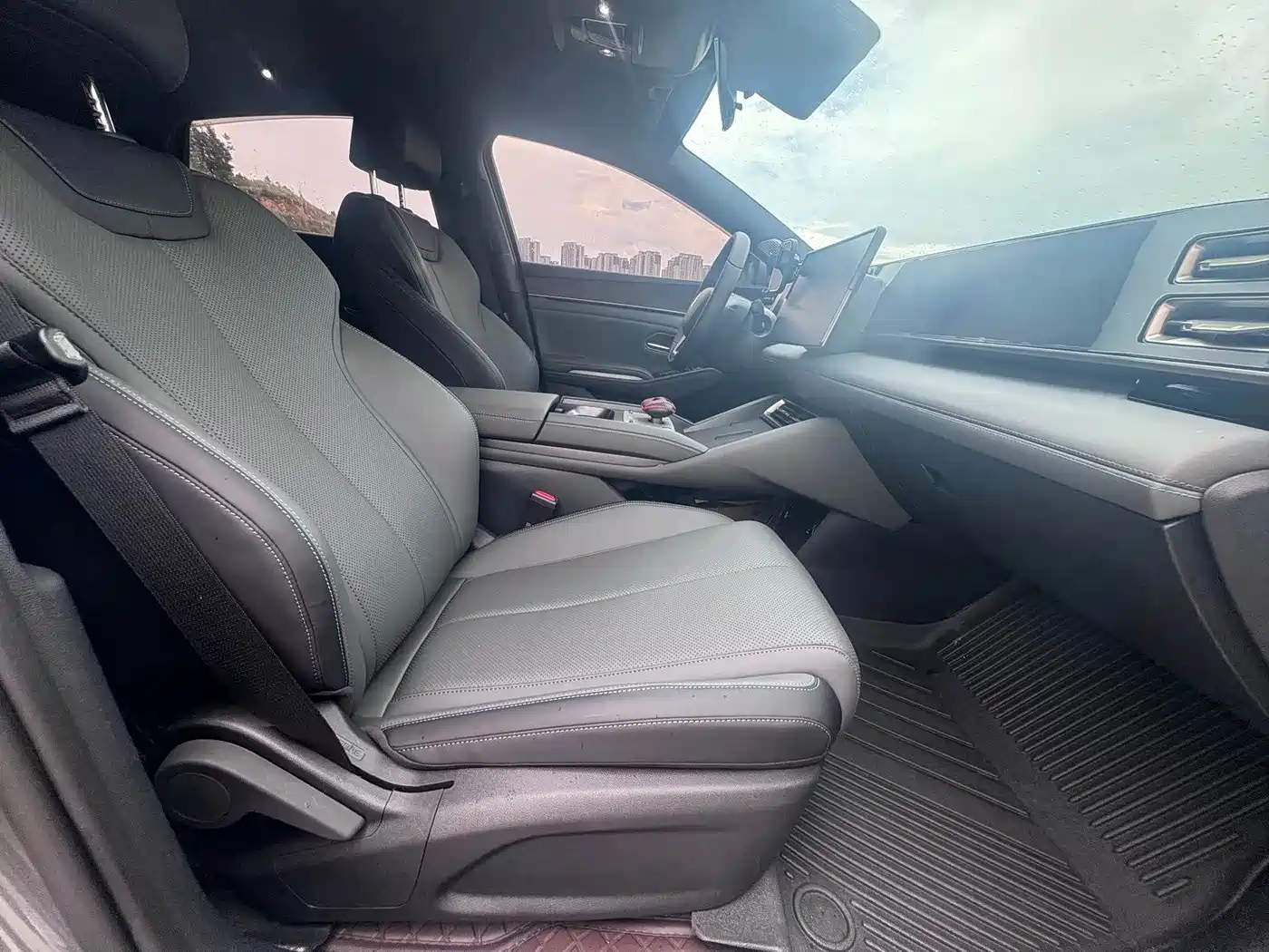 BYD Qin L 2025 2025 DM-i Smart Drive Edition 120KM Surpassing
