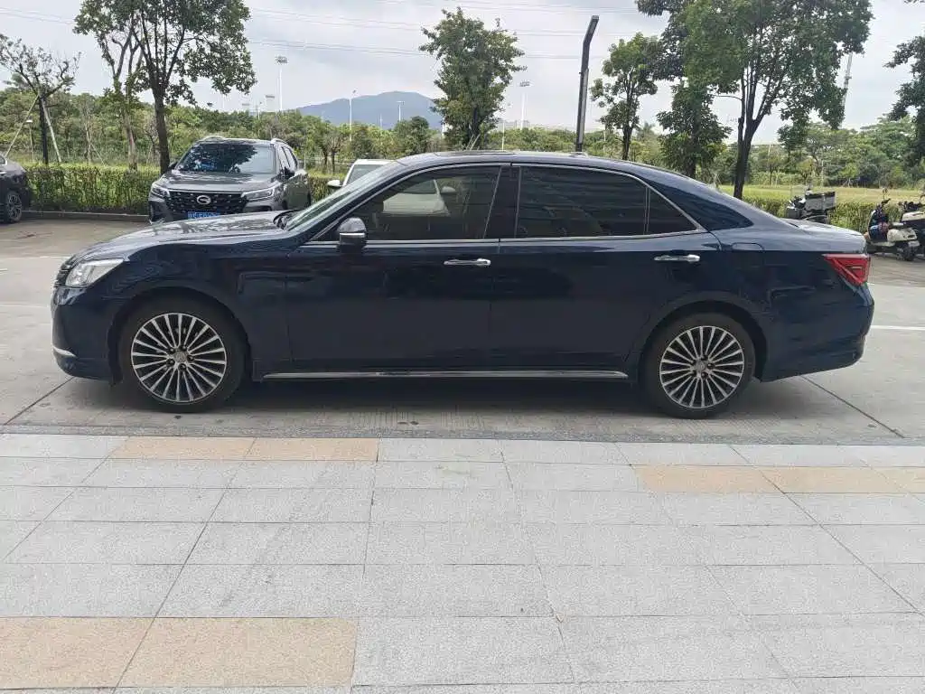 Toyota Crown 2019 2018 2.0T Sport Edition