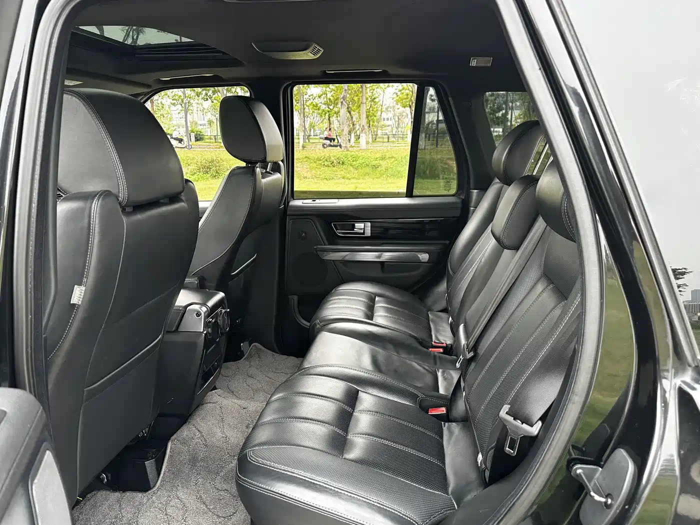 Land Rover Range Rover Sport 2013 3.0 TDV6 Black Label Limited Edition фото 12