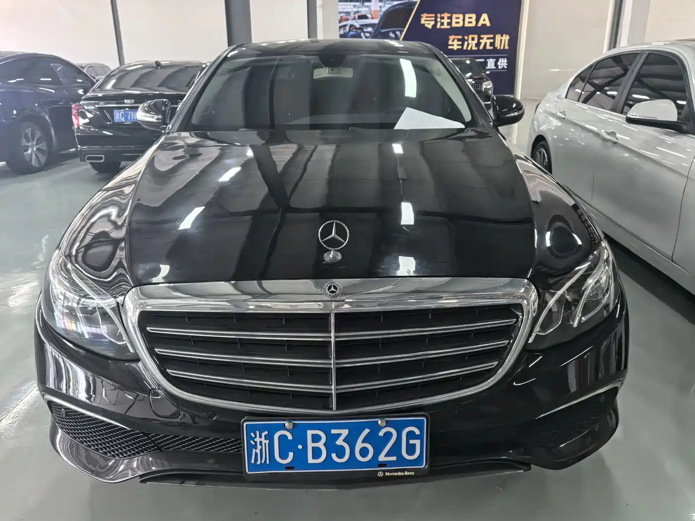 Фото 2 - Mercedes-Benz E-Class
