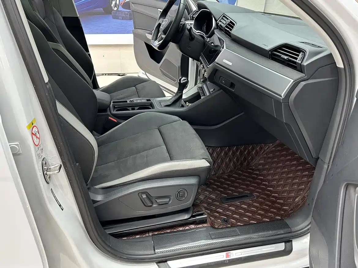 Audi Q3 2023 35 TFSI Fashion Dynamic (1.4T) фото 13
